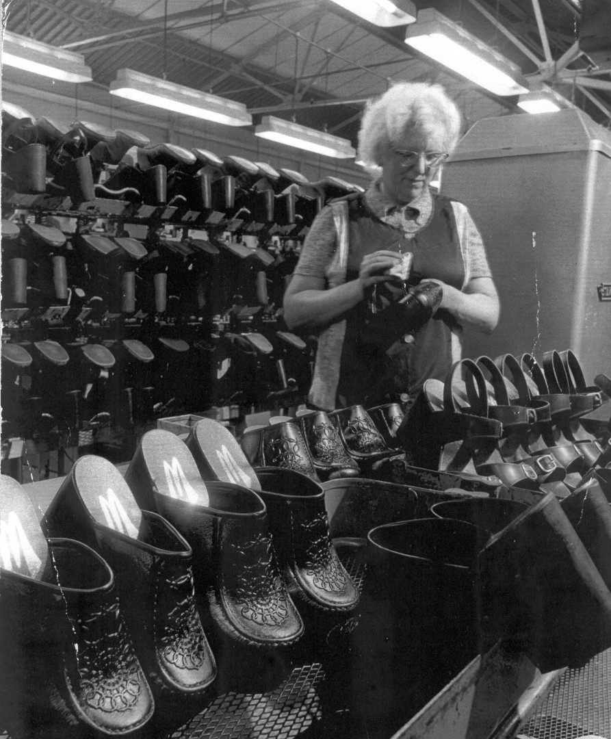 Derwent Mills Millers shoe manufacturing workers (2)
