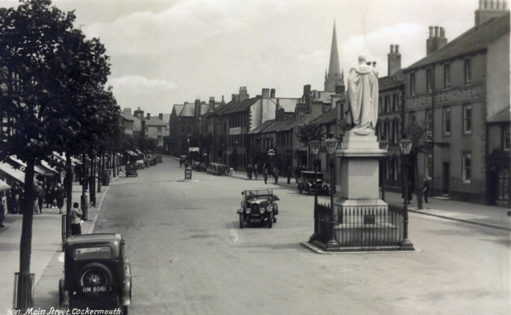 Main Street 43 Appletree Hotel later Wordsworth Hotel Mayo with railings c 1935 p2