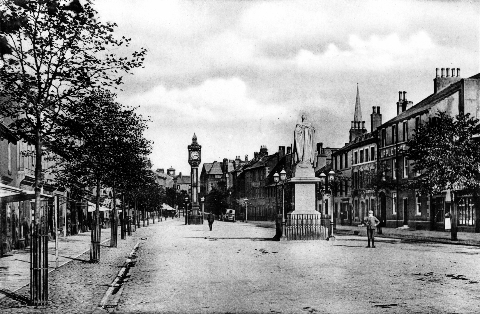 Main Street 43 Appletree Hotel pre Wordsworth Hotel Mayo with railings and lamp posts and clock tower p2